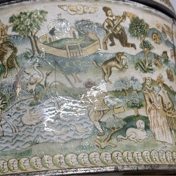 Vintage Peek Freans London, England biscuit tin with medieval hunting scenes - Picture 6 of 11